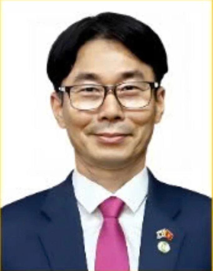 장효관 · 한국메디컬에스테틱협회 회장